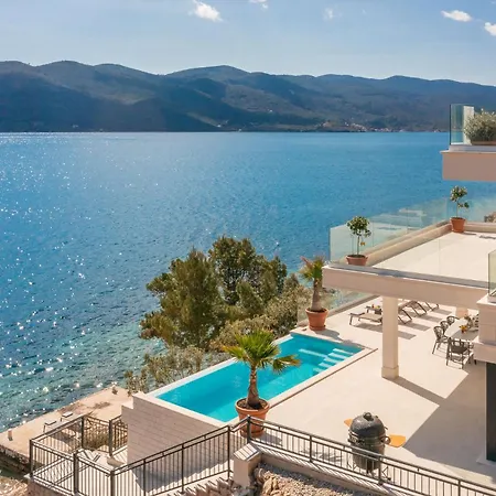 Maris Peljesac - Adriatic Luxury Villa Viganj