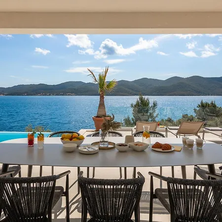 Maris Peljesac - Adriatic Luxury Villa